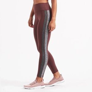 Vuori The Rise High-Rise Performance Leggings Size Small Maroon Gray Panel